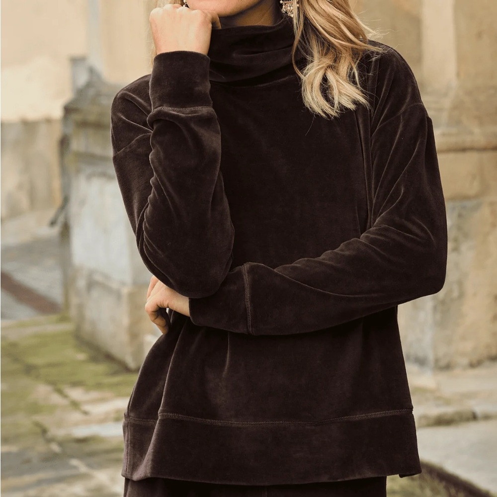 Sanctuary Velour Cowl Neck Sweater in Black Size Small